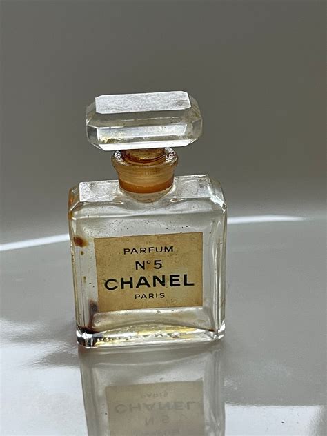 chanel bottle 1986|how to date Chanel bottle.